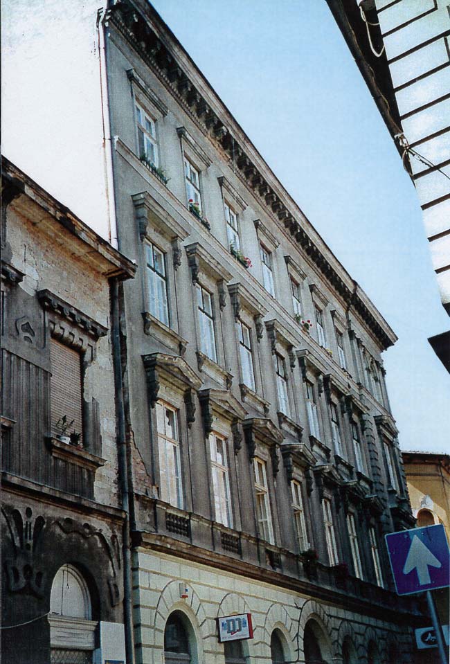 Dob utca facade